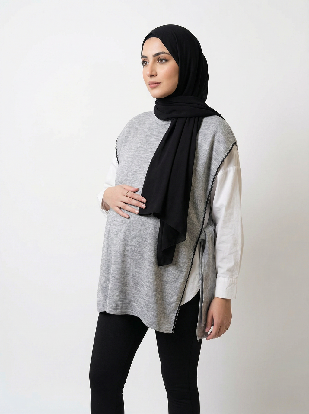 The Easy Vest in Light Grey